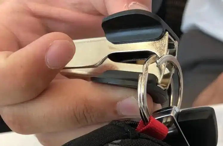 Opening Your Keyring With A Staple Remover